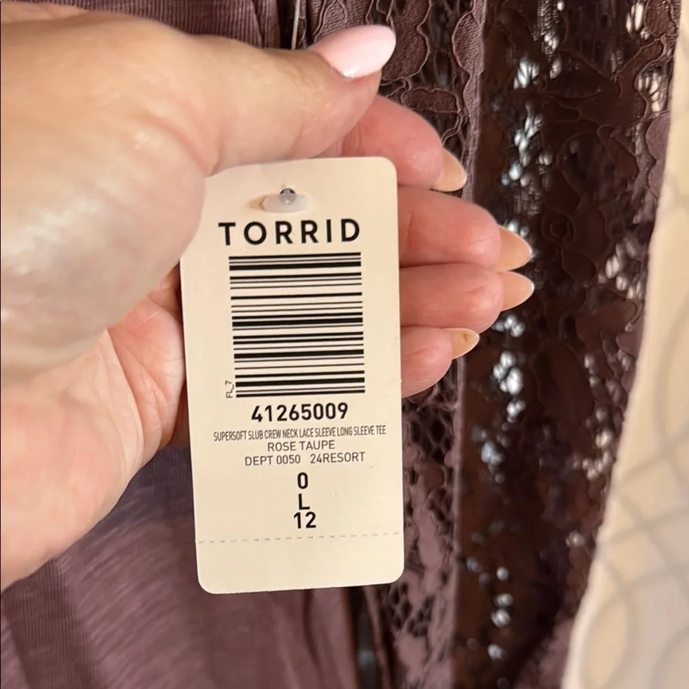 Torrid Super Soft Slub Jersey with Full Sleeves - Picture 3 of 7